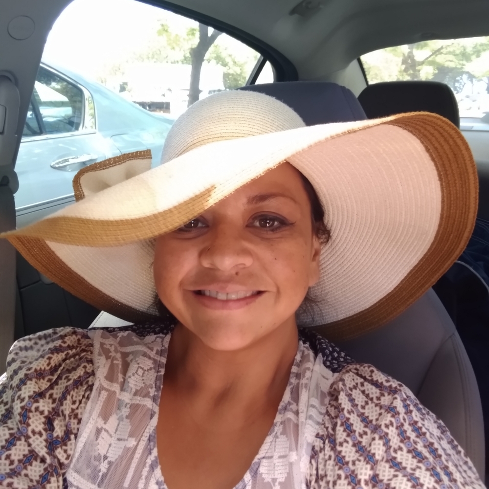 Meet your Posher, Angelita